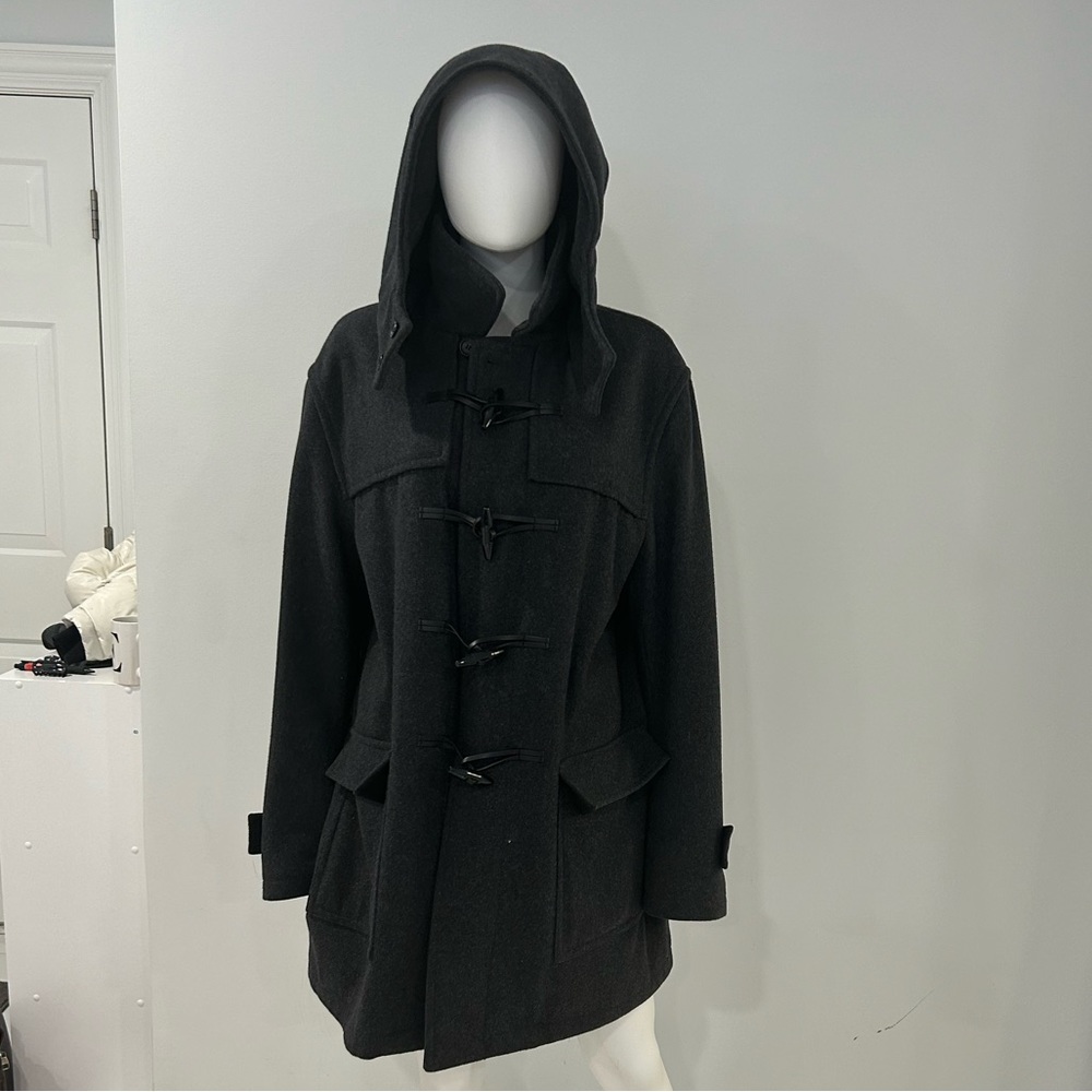 Beautiful Gray XL coach men’s winter jacket. My husband wore once.